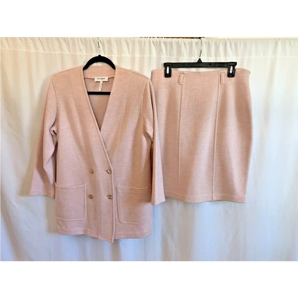 RODIER Dresses & Skirts - Vintage 1980 Rodier Pink Knit Skirt Suit w/  Mother of Pearl Buttons Sz 44 M / L